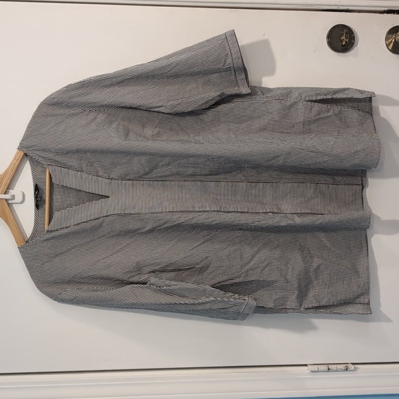 Misook Tops - Misook Grey And White Striped Tunic V-Neck 3/4 Sleeve Size XL